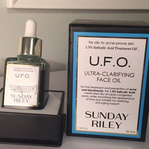 Sunday Riley U.F.O ultra clarifying face oil